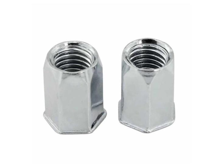 M 6 ALTIKÖŞE PERÇİN SOMUN SIFIR KAFA