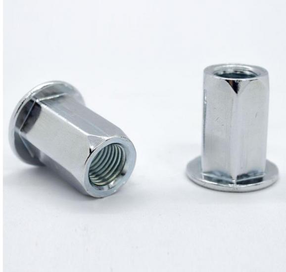 M 8 ALTIKÖŞE PERÇİN SOMUN SIFIR KAFA